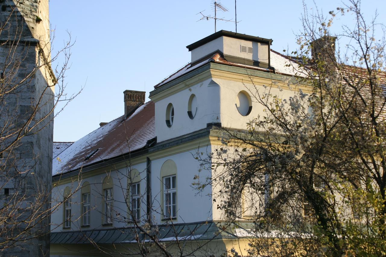 Schloss 굼폴드스키르첸 외부 사진
