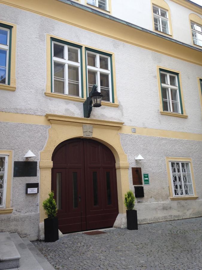 Schloss 굼폴드스키르첸 외부 사진