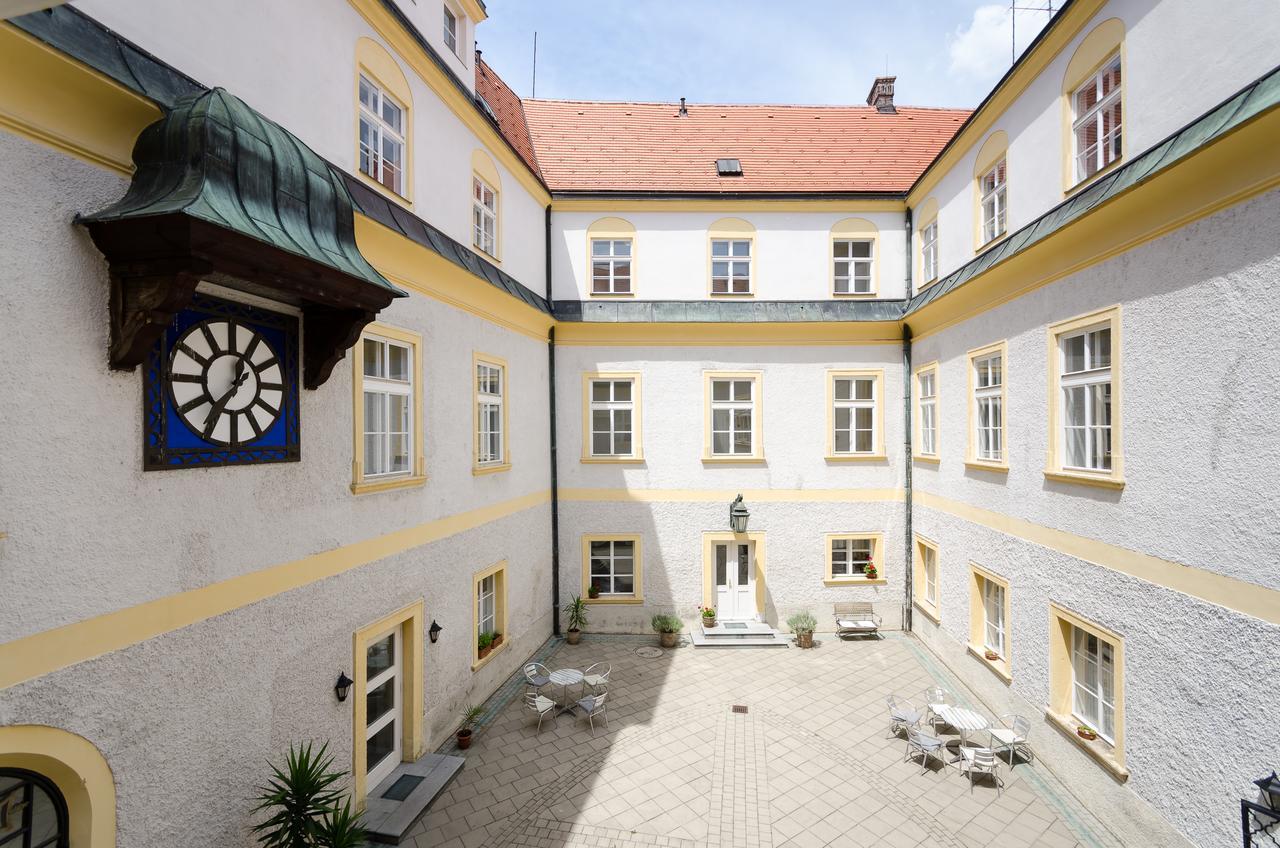 Schloss 굼폴드스키르첸 외부 사진