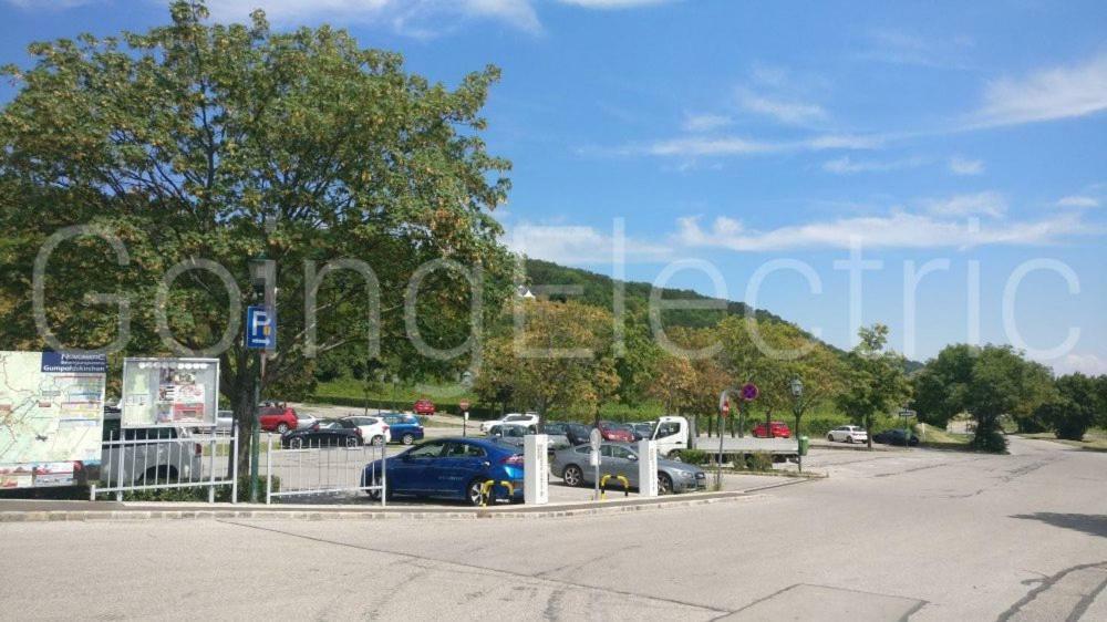 Schloss 굼폴드스키르첸 외부 사진